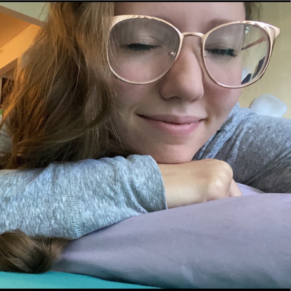 Meet your Posher, Kaylie